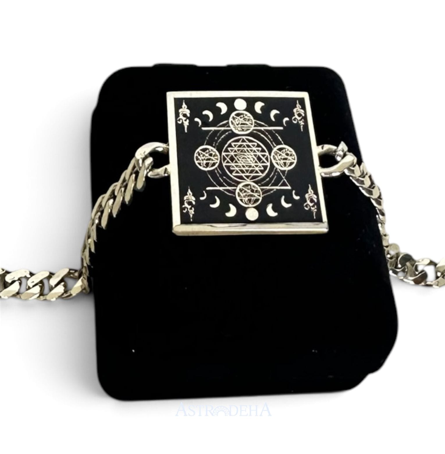Sri Om Gümüş Tasarım Yantra Bileklik Sri Om Gümüş Tasarım Yantra Bileklik