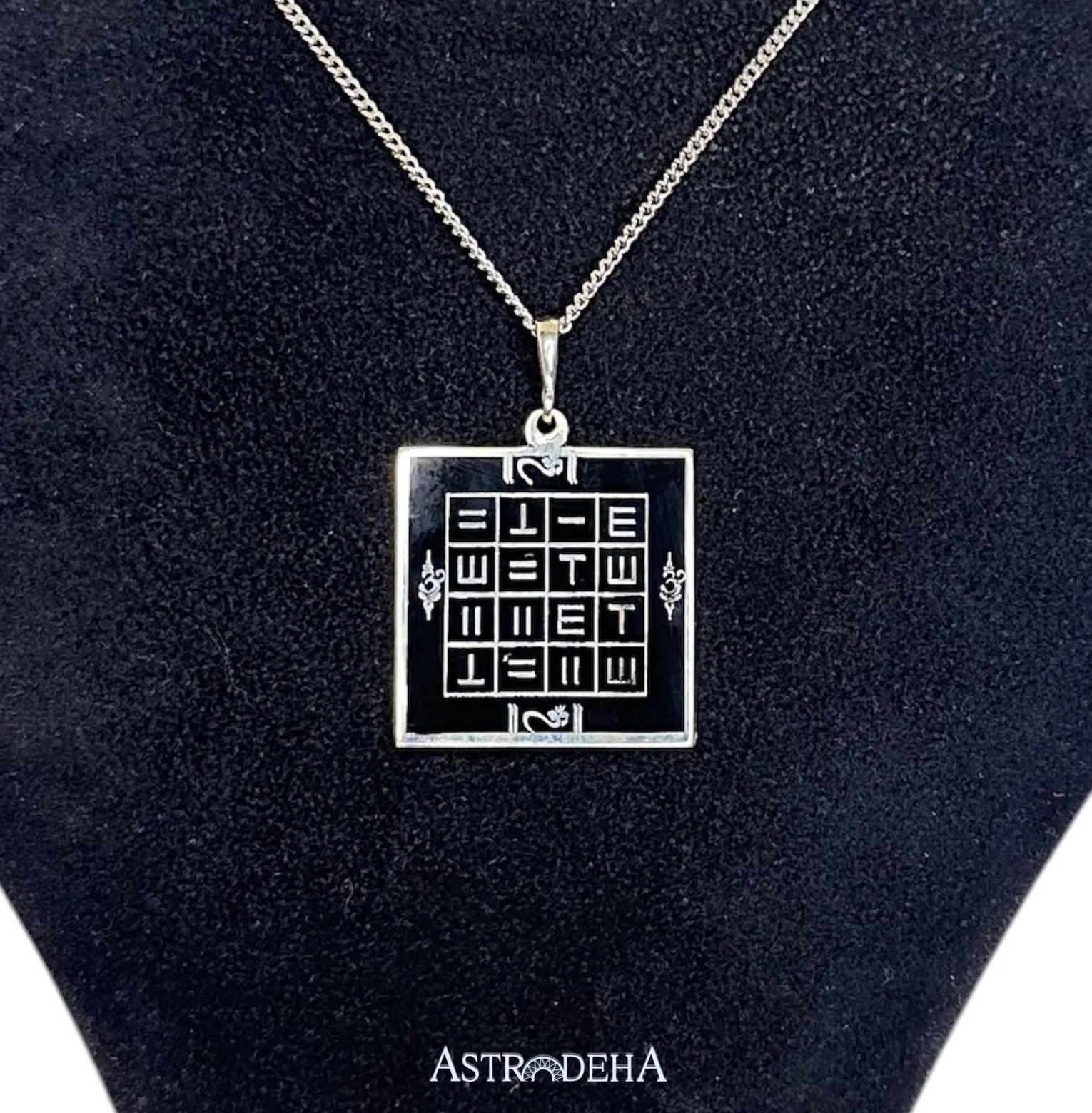 Gümüş Maydere Karya Yantra Kolye 1